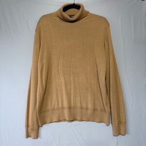 G Grafton Mens Turtleneck Sweater Size Large Camel Merino Wool Blend Granola